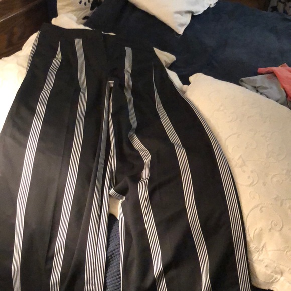 Worthington Pants - Black and white stripe pants size 4